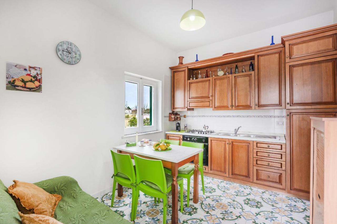 Green Island Apartment Прочида Экстерьер фото